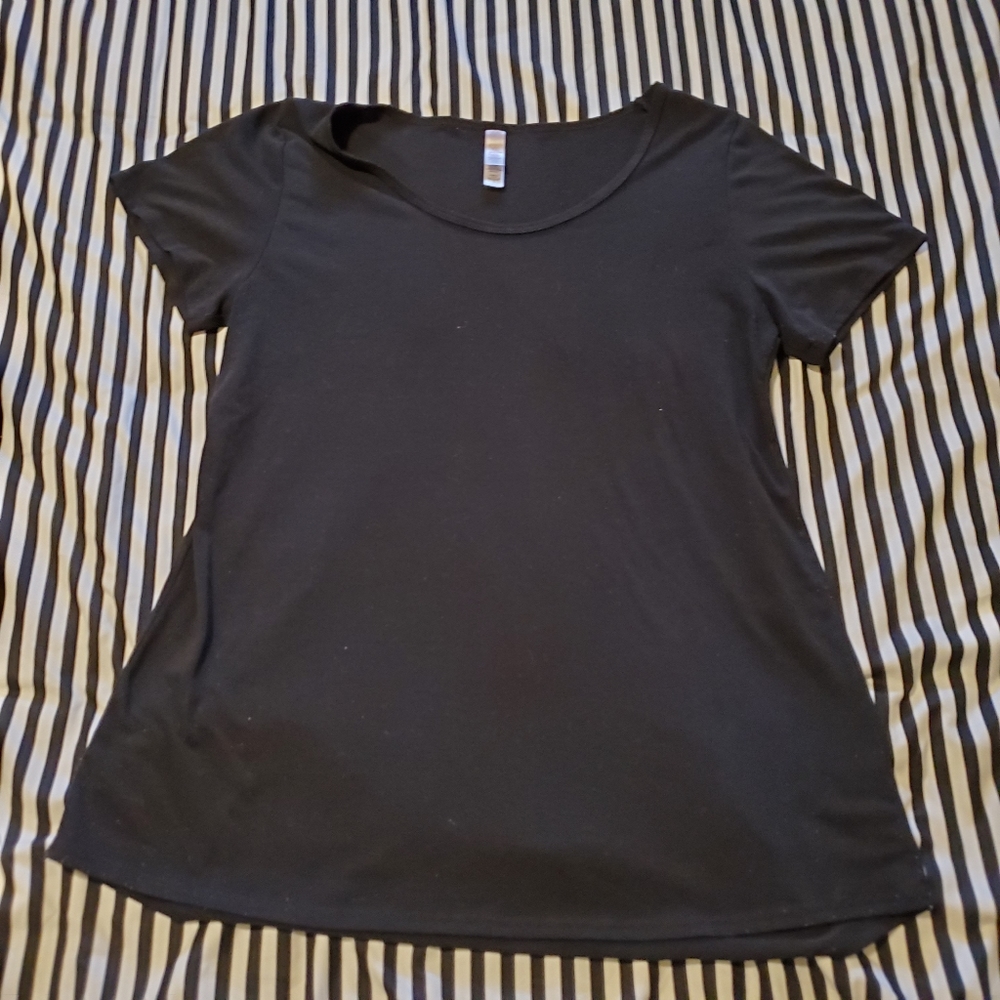 Solid Black Small LuLaRoe Perfect Tee
